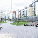 Apartament Rahulihomes, Kolmio, Sauna, 2wc, Autohallipaikka, Parveke *