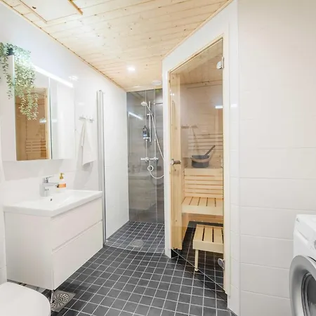 Apartamento Rahulihomes, Kolmio, Sauna, 2wc, Autohallipaikka, Parveke