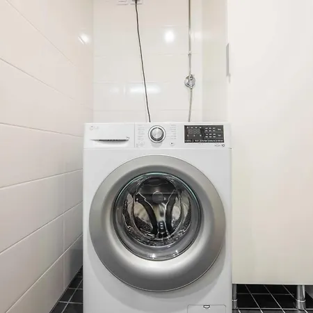 Appartement Rahulihomes, Kolmio, Sauna, 2wc, Autohallipaikka, Parveke *