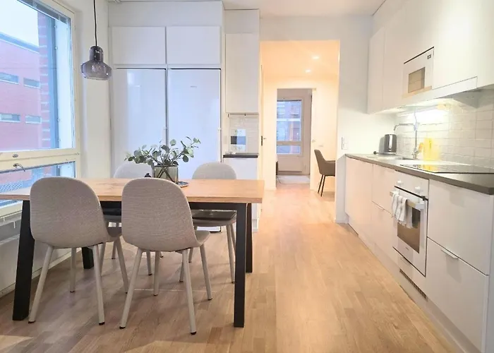 Apartment Rahulihomes, Kolmio, Sauna, 2wc, Autohallipaikka, Parveke *